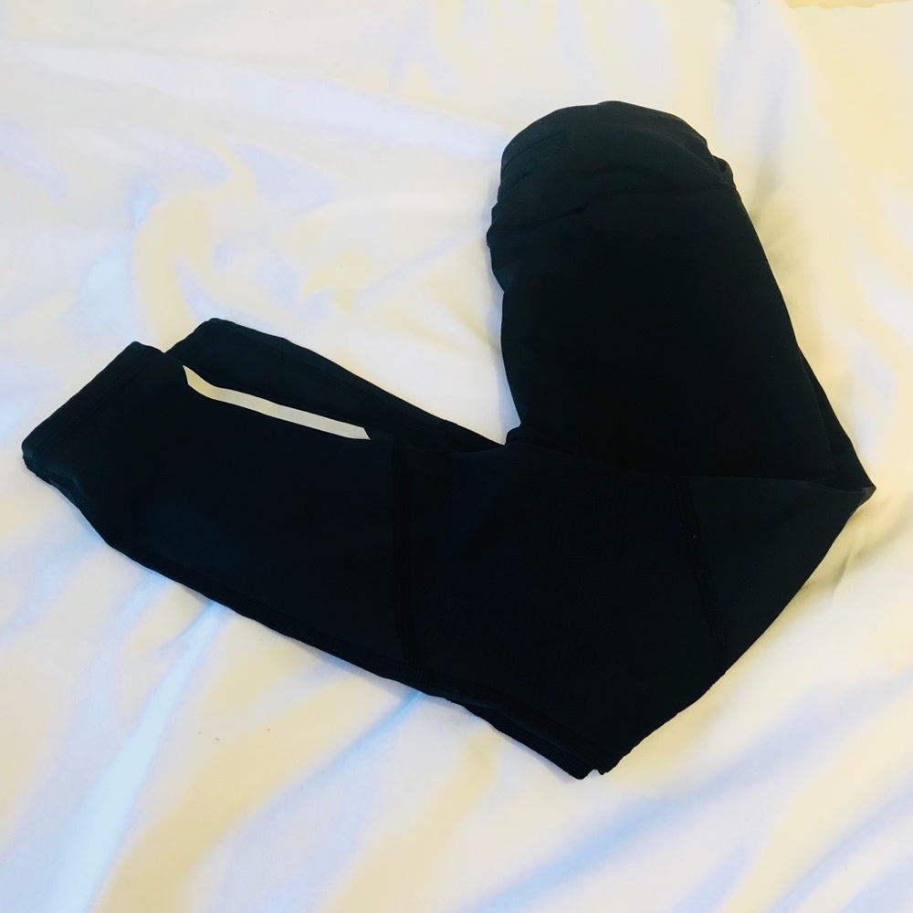 Mid-Rise Go-Dry Leggings